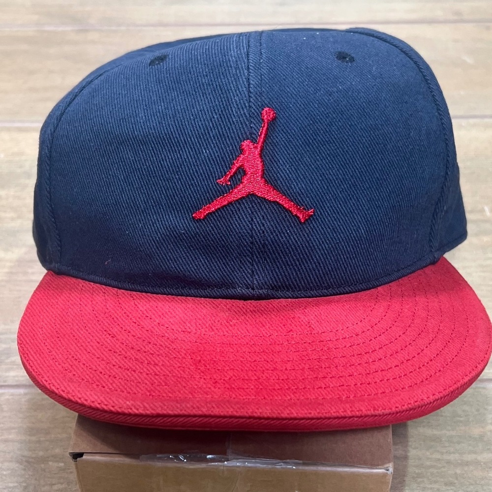 Jordan Jumpman Flat Brim Baseball Cap Navy Red 192169-010 Size 8‎